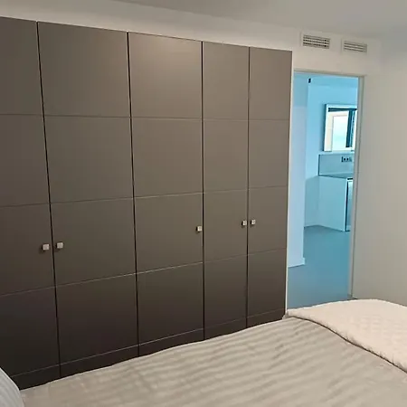 Estupendo Apartamento En Planta 22. 1ª Linea. Benidorm