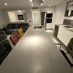 Apartamento Estupendo En Planta 22. 1ª Línea.